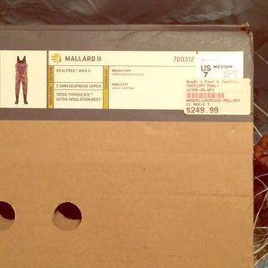 Lacrosse camouflage NWTS . Waders.